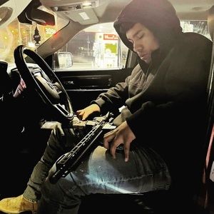 Meet your Posher, Moises